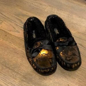 Uggs moccasin slippers